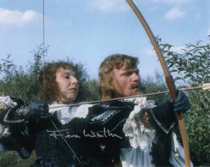 FIONA WALKER - Lady Peinforte in Silver Nemesis - Doctor Who - hand signed 10 x - Picture 1 of 1