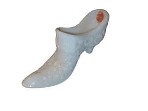 Beautiful Smith White Milk Glass Shoe Slipper - Picture 1 of 6