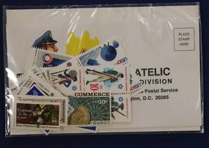 1975 Commemorative Year USPS Stamp Set Sealed - Picture 1 of 2