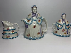Vintage 1930s “Little Old Lady” Teapot Trio Set – Made in England – Handpainted - Picture 1 of 17