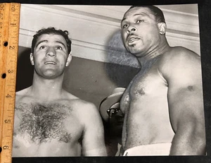 1955 Rocky Marciano vs Archie Moore 6x7.5" Black & White Boxing Photo AA101224 - Picture 1 of 2