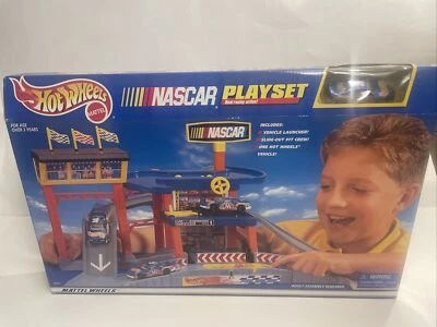 Hot Wheels 1998 Playset Nascar Sealed #65754 New - Image 1 of 4