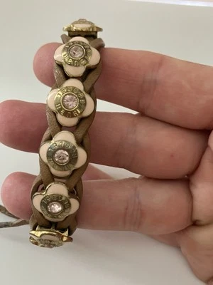 Винтажный подлинный Henri Bendel кожаный цветочный розовый браслет на кнопках - Изображение 1 из 3