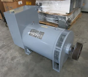 KATO 100 kW 60EX9E Kamag 18 Brushless Generator Exciter Head End 16102-3 125 kVA - Picture 1 of 6