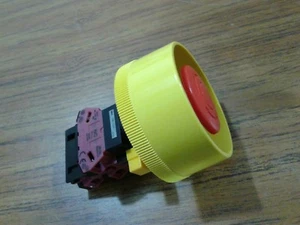 IDEC NOTSCHALTER HW-G01 600 V, 10 A, Stopptastenschalter - Bild 1 von 5