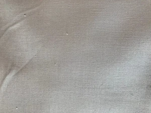 Hellgrau/grau einfarbig natürlicher Charme 100 % Baumwollstoff BTY 2 Yards verfügbar - Bild 1 von 3