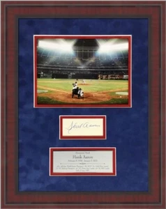 Hank Aaron d.2021 (Hall of Fame-Braves) signed custom framed display-JSA - Picture 1 of 5