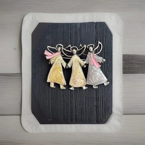 Breast Cancer Awareness Brooch Three Hand Holding Angels Donning Pink Scarves - Picture 1 of 3