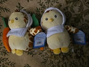 NEW, PUDGY PENGUINS 8" Plush Buddies Giraffe Penguin with Polar Bear Hat 2023 - Picture 1 of 3