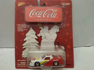 FORD MUSTANG RACER COCA-COLA BEARS 1:64 JOHNNY LIGHTNING - Imagen 1 de 3