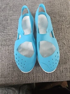 WOMENS CROCS SWIFTWATER WAVE ELECTRIC BLUE SANDALS WATER SHOES SZ 10 W - Picture 1 of 8