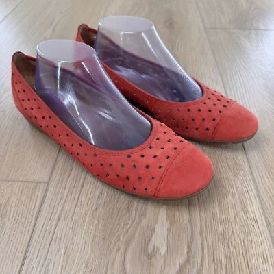 Gabor Perforated Leather Suede Red Ballet Flats Round Toe Slip On Comfort Sz 9.5 - Image 1 of 4