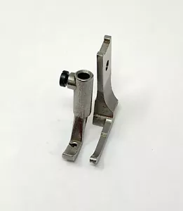 para Pfaff 145 , 335 ,545 ,1245 Pie de cremallera de punta derecha 49558C-D / 49085-C - Imagen 1 de 3