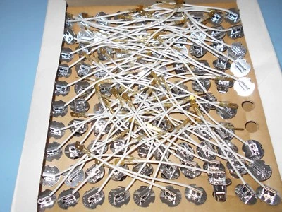 Box of (100) Halogen H3-55W Fog Light & Driving Light Bulbs - Japanese (OEM)  - Image 1 of 3