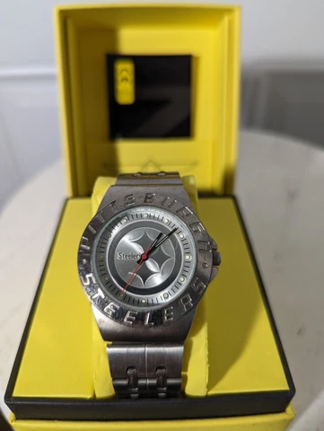 Pittsburgh Steelers 2007 Avon Mens Watch Needs Battery (Box Not Included) Cover