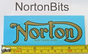 03-5039 - NORTON - AUFKLEBER - HECKVERKLEIDUNG - FASTBACK - GOLD/SCHWARZ - WASSERART - Bild 1 von 1