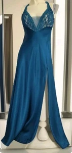 Vestido camisón de satén verde azulado etiqueta dorada abertura alta largo Victoria's Secret XS de colección - Imagen 1 de 13