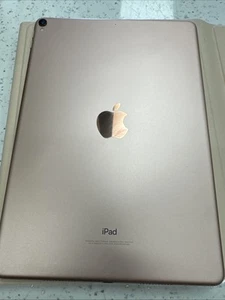 Apple iPad Pro 10.5 64gb Wifi A1701 ROSE GOLD - Excellent Condition FULLY TESTED - Picture 1 of 19
