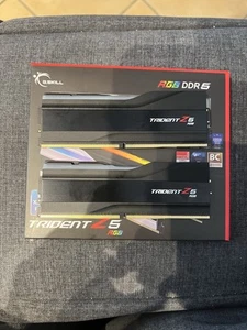 32GB G.Skill DDR5 Trident Z5 RGB 7600MHz CL36 1.40V Kit Dual Channel 2x 16GB - Foto 1 di 2