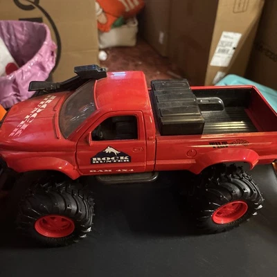 Camión de juguete Dodge Ram Rock Hunter Foto 1 de 4