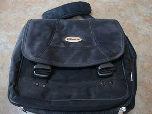 TARGUS Messenger iPAD Tablet Laptop BLACK Nylon 11" x 9" Case Bag - Picture 1 of 4