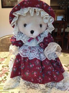 Abito Anco classico snodato vittoriano beige orsacchiotto pizzo con supporto 15" nuovo - Foto 1 di 6