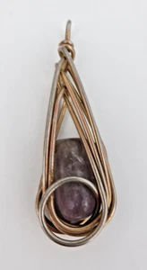 Dije colgante vintage hecho a mano envuelto en alambre púrpura amatista joyería - Imagen 1 de 6