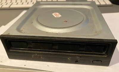 LG GH22NP20 Super Multi DVD ROM CD Writer IDE DVD-R DVD+R DVD-RW 22x 2MB Cache - Image 1 of 4