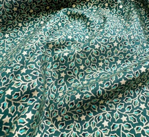 Weihnachtsstoff Gold Stechpalme Blatt & Stern auf Flasche grün Handwerk Stoff Material - Bild 1 von 7