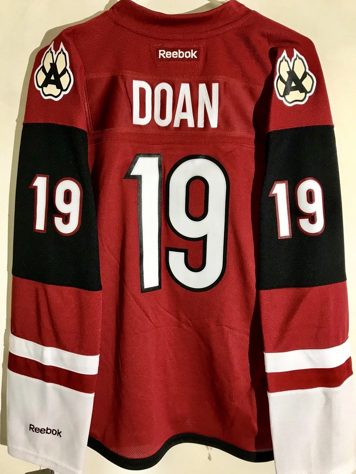 Camiseta para mujer Reebok Premier NHL Phoenix Coyotes Doan Borgoña Alt talla S Foto 1 de 1