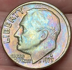 1973-D Roosevelt Groschen schöne glänzende regenbogenfarbene Münze mit Fehler #9 - Bild 1 von 12