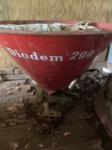 Diadem 3 pt. Spreader/Seeder - Picture 1 of 5