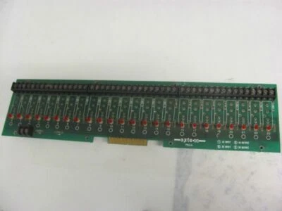 ESTANTE DE MONTAJE DE E/S OPTO 22 PB-24 USADO Foto 1 de 3