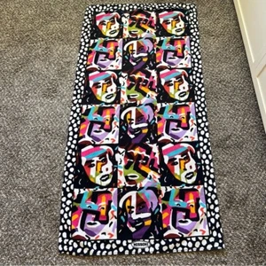 Missoni Pelin Guven Vintage Pop Art Faces Pattern Bath Towel - Picture 1 of 15