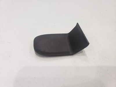 Chevrolet Malibu 2009 interior trasero derecho manija de puerta cubierta moldura OEM Foto 1 de 2