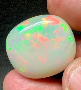 Natural Ethiopian Welo Opal Cabochon – 26x24x9mm Loose Gemstone 34.20 Carat - Picture 1 of 6