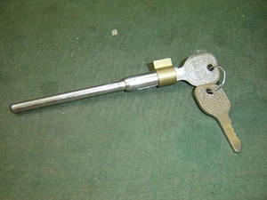 Cerradura de enganche de barril Alko para remolque caravana Al-ko AKS1300 ~ cerradura de repuesto y 2 llaves - Imagen 1 de 4