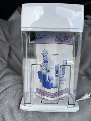 Extractor de Jugos Oster Dos Velocidades 323-08 Hecho en EE. UU. Dispensa Directamente en Vidrio Foto 1 de 4