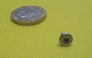 18-8 Stainless Torx Flat Head Machine Screw 6-32 x 1/4" Length, 50 pcs - Picture 1 of 12