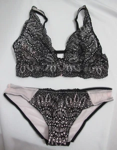 NWT Victoria's Secret Ice Angel Black/Pink Lace Unline Bralette S / Cheekini S - Picture 1 of 12