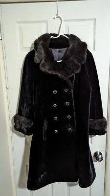 Vintage 1970's Bunker Ramo Borg Borgazia by Fairmoor Women's Faux  Fur Coat - Image 1 of 4