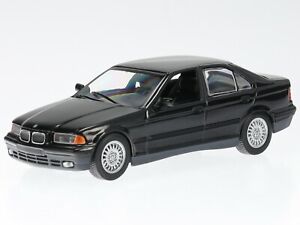 BMW e36 316i - 325i 1992 black diecast modelcar 940023301 Maxichamps 1:43