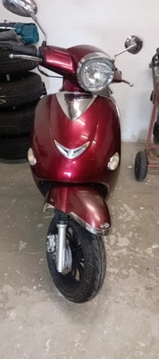 Verkaufe 125er Roller, WenigKilometer, Voll Funktionsfähig - Bild 1 von 4