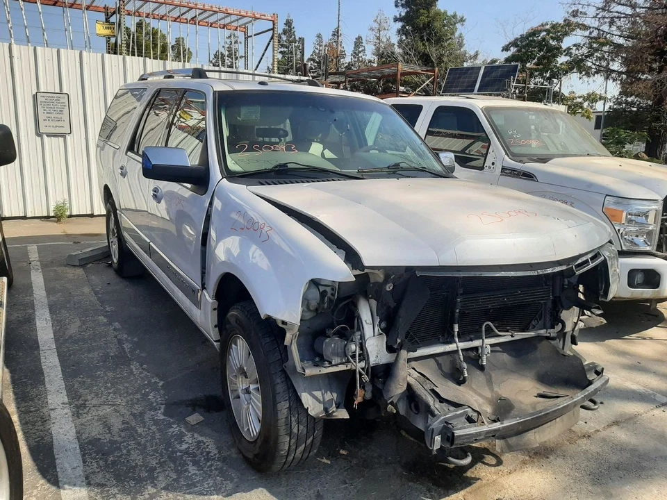 Ford Expedition 2009-2014 tanque de combustible 33,5 gal 131" Wb identificación extendida Al1Z9002B Foto 1 de 4