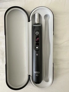 Oral B io Series 8 Electric Toothbrush (For Parts / Repair) - Picture 1 of 3