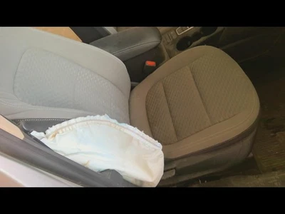 Used Front Right Seat Front fits: 2020 Ford Escape bucket manual cloth Front Rig - Image 1 of 4