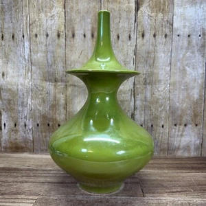 MCM 14" Global Views Pottery Minaret Sage Green Vase Made in Portugal - Picture 1 of 10