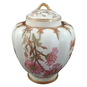 A Royal Worcester jar and cover for Stonier & Co., Liverpool, The Stuart ,1889 - Picture 1 of 18