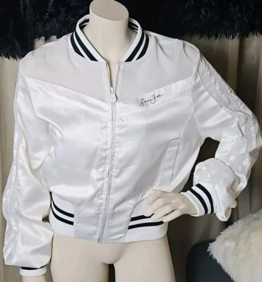 Chaqueta cortavientos recortada Sean John para mujer grande detalle de malla blanca, bolsillos  Foto 1 de 4