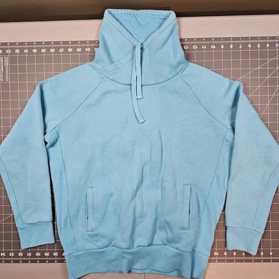 Sudadera Prana Mujer Mediana Cuello Tortuga Tejido Inverso Preppy Informal Gorpcore Foto 1 de 4